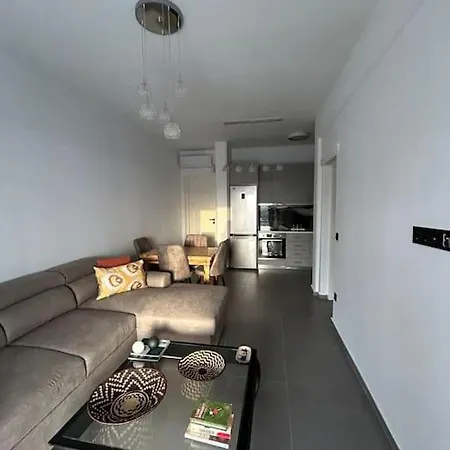 Belle Vue - Cozy Retreat & Seaview Apartamento Marathion