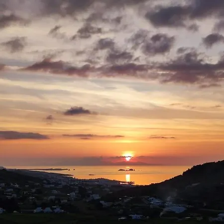 Belle Vue - Cozy Retreat & Seaview